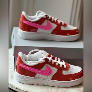 Nike Air Force 1 Low Valentine’s Day Pink Hearts Size 3y Sneakers